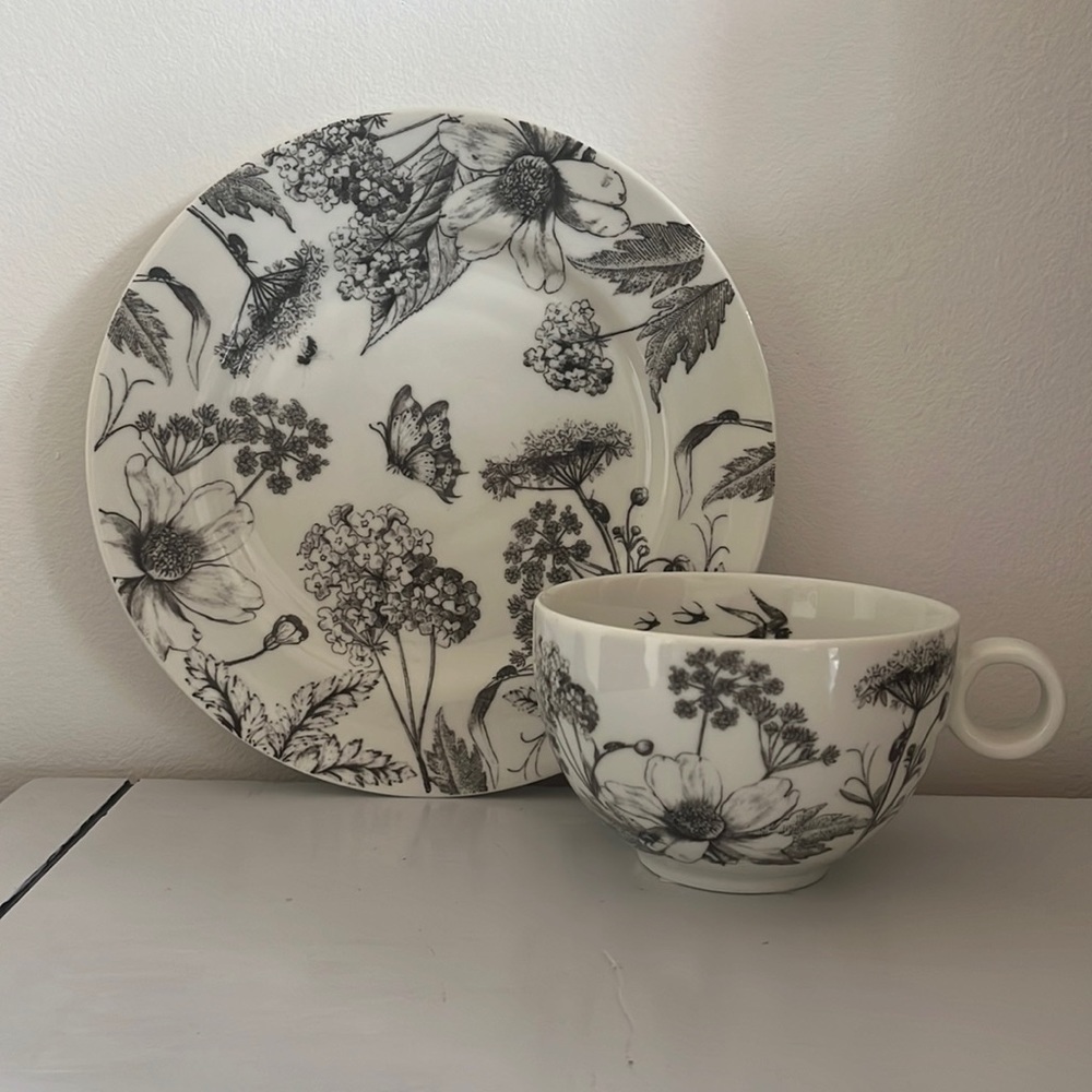 3/$30 Brand new H&M home porcelain cup and plate with delicate details